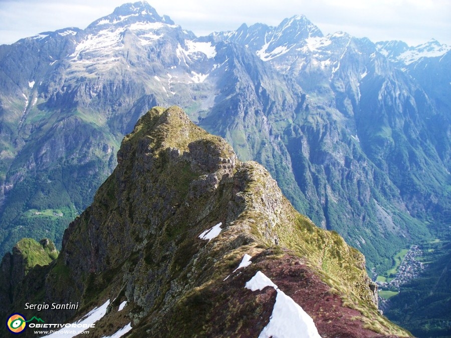 06 Q. 2257 al Pizzo della Corna cima con croce.JPG